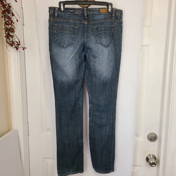 (909) Mudd Woman's Jeans, Size: 9 Color: Blue - Picture 8 of 14